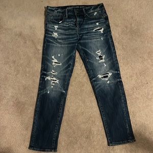 American Eagle Airflex + distressed jeans size 32x32. Worn a couple times.